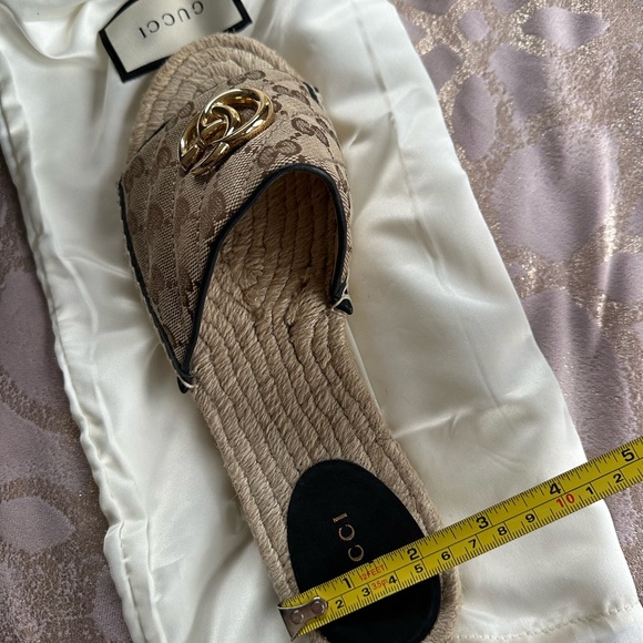 Gucci GG Matelasse Canvas Espadrille Sandal - Picture 10 of 11
